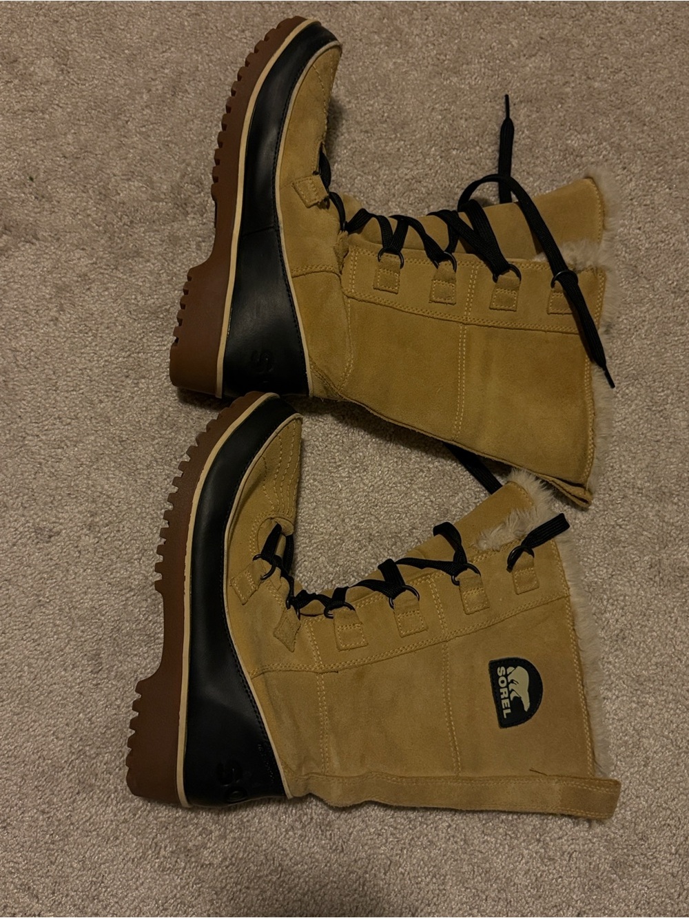 Sorel Tan and Black Lace-Up Women's Winter Boots